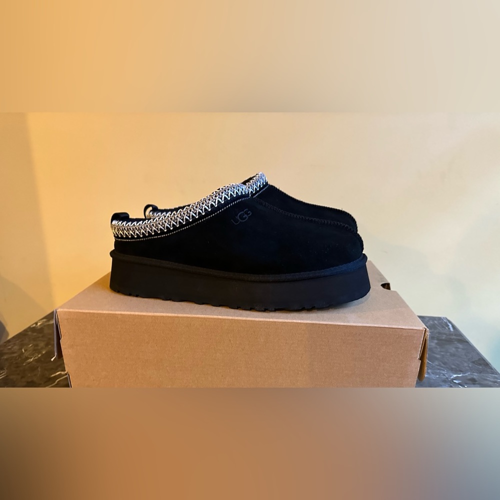 UGG Tazz Slippers